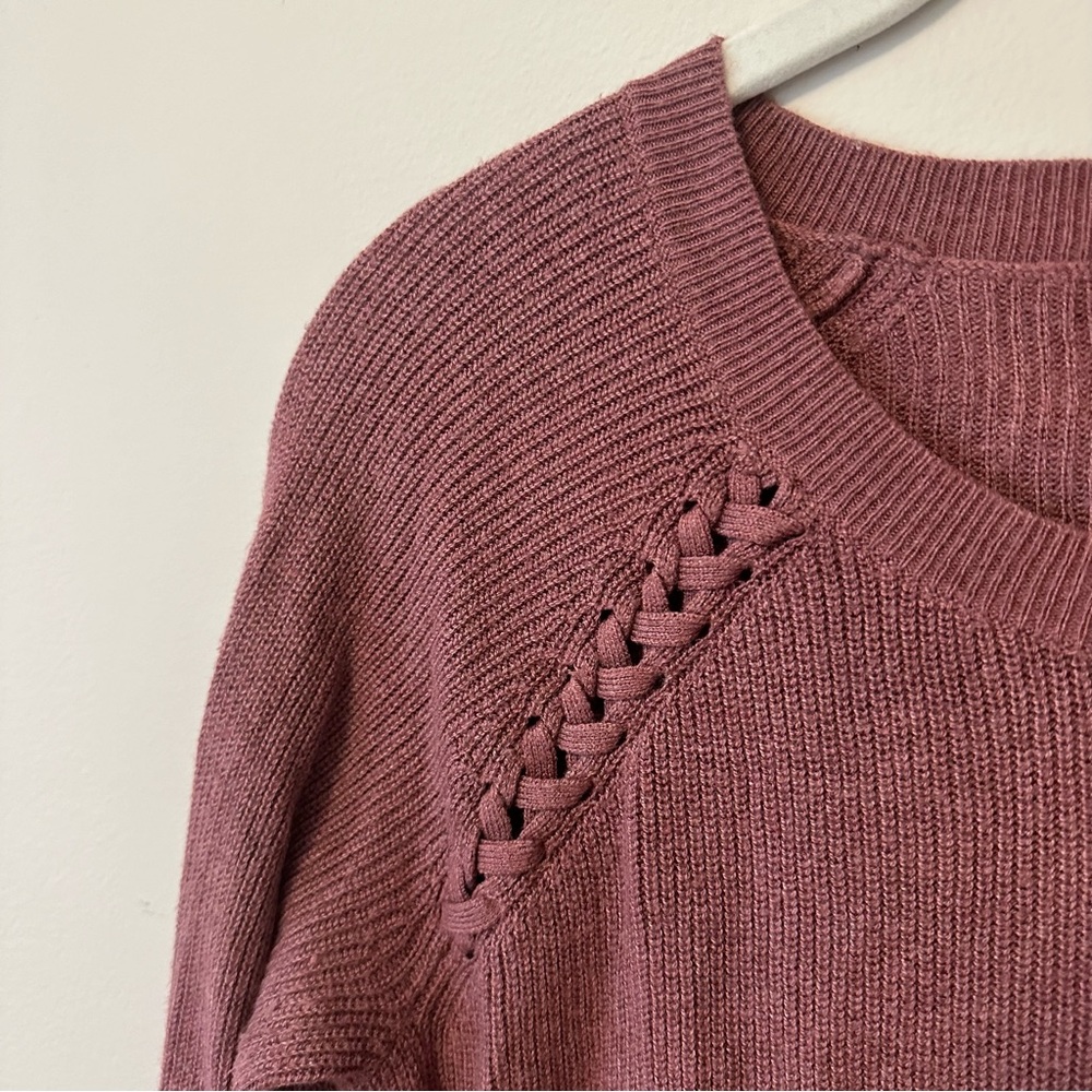 Cute American Eagle Sweater